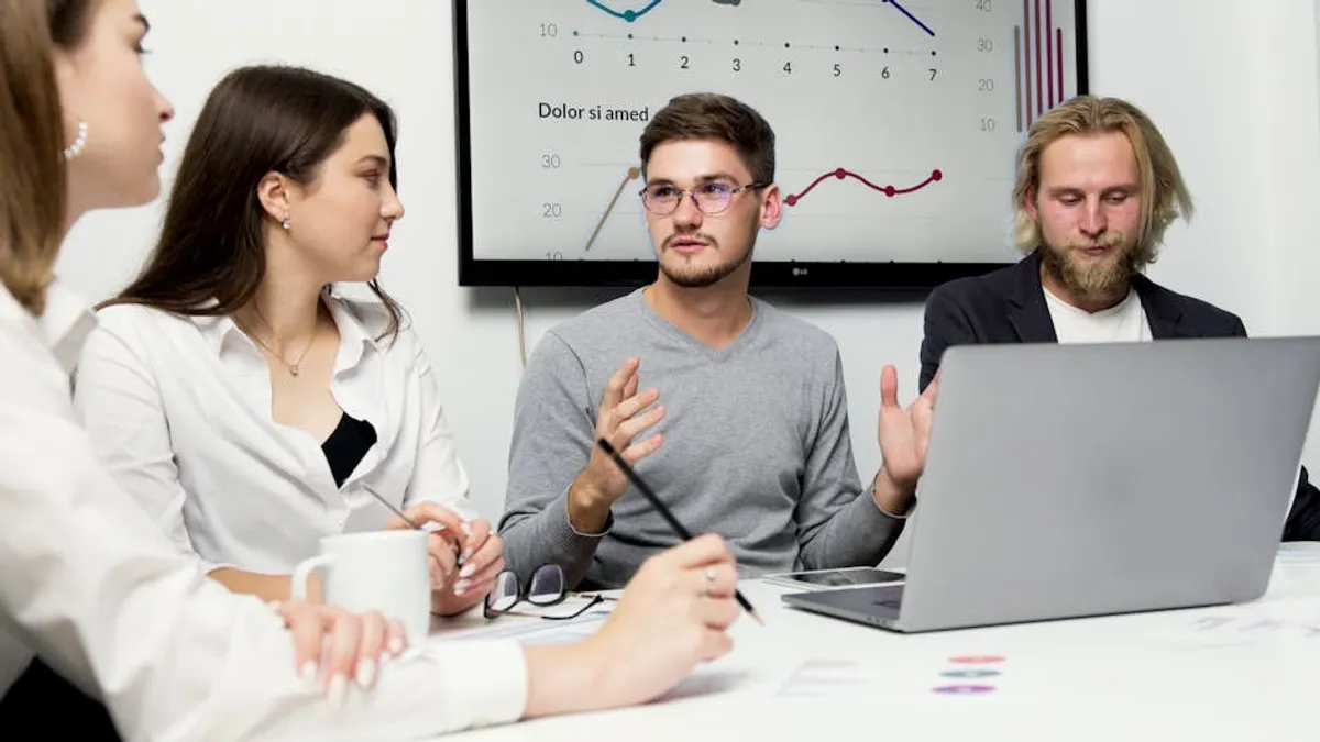 How to Explain Business History Through Modern Examples
