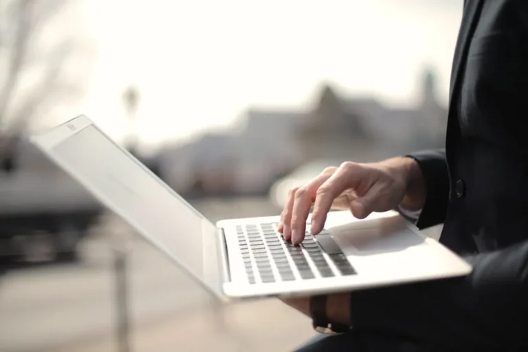 lapzoo.com Search Intent: What online retailers Can Learn From Niche Brand Searches